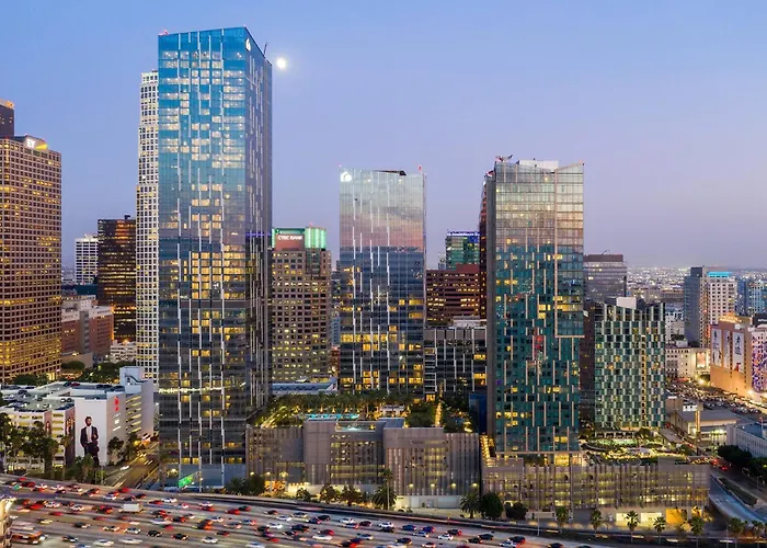 Lavish High-Rise 2Bed Apt In The Hearth Of Downtown La